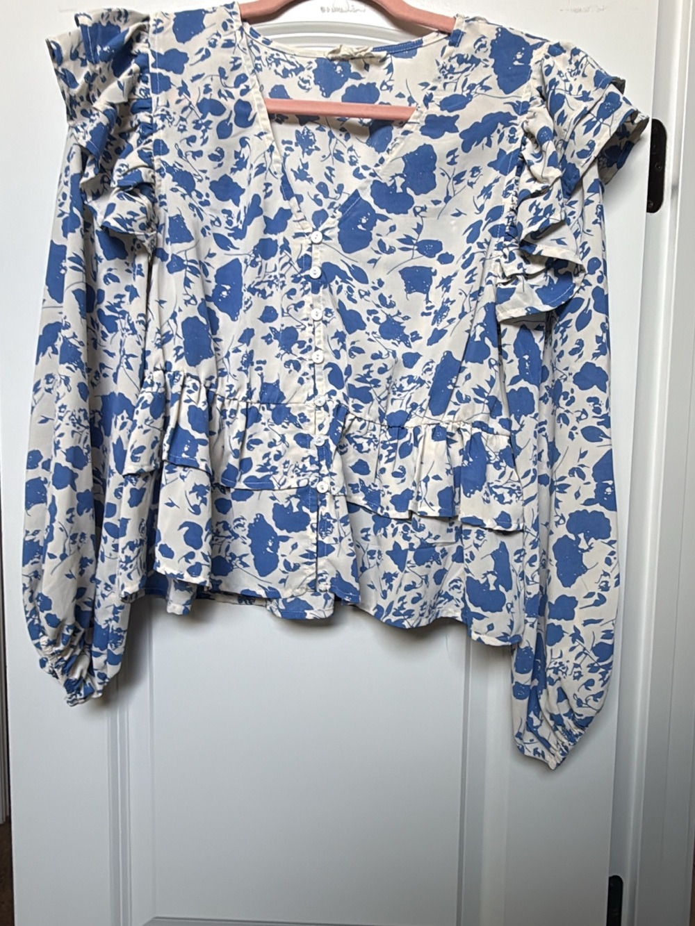 entro Blue & Cream Floral Ruffle Peplum Blouse